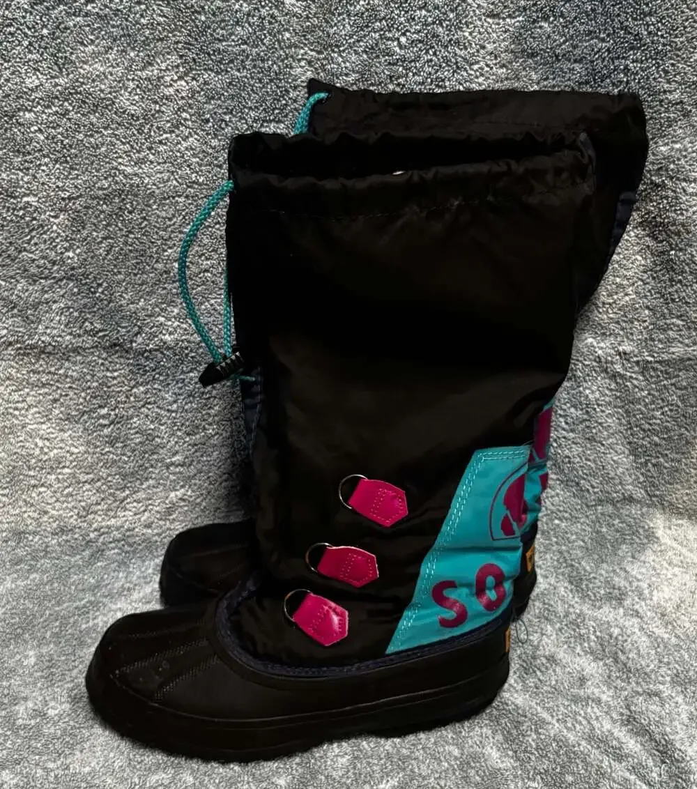 Vintage Sorel Hand Crafted Snow Boots Black Rubber Nylon Turquoise Pink Sz 6